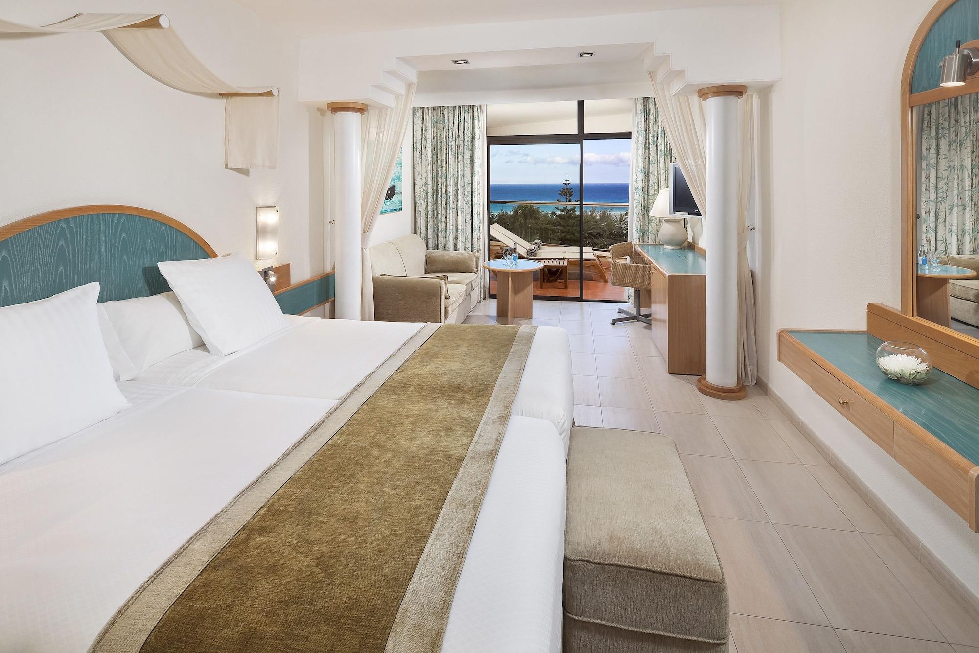 เมเลีย กอร์ริโอเนส ฟวยร์เตเบนตูรา Hotel กอสตากาลมา ภายนอก รูปภาพ A typical room at the resort