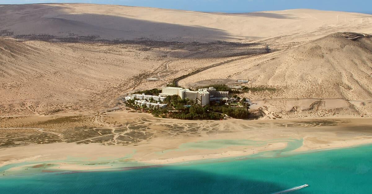 เมเลีย กอร์ริโอเนส ฟวยร์เตเบนตูรา Hotel กอสตากาลมา ภายนอก รูปภาพ Aerial view of the resort