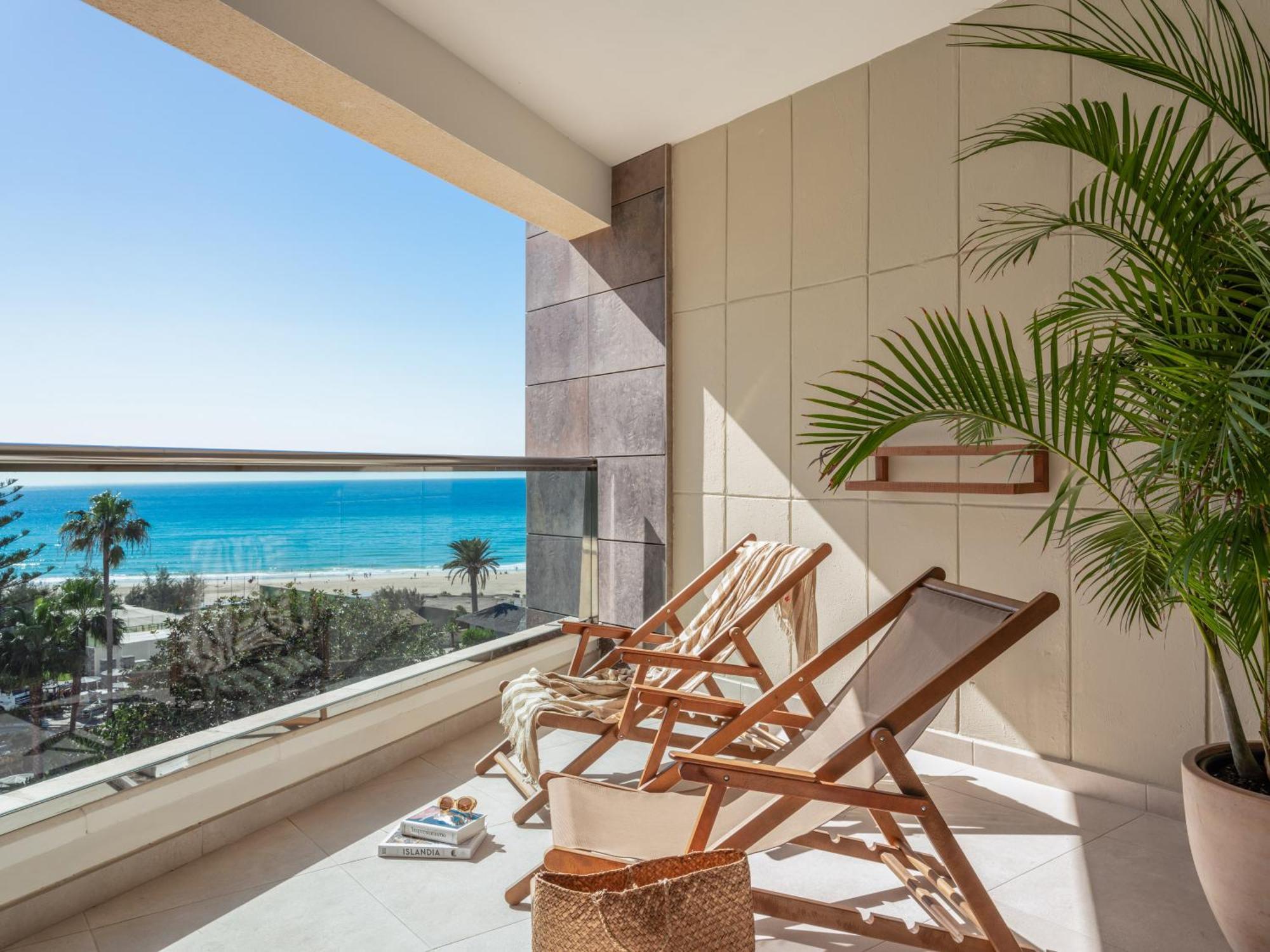 เมเลีย กอร์ริโอเนส ฟวยร์เตเบนตูรา Hotel กอสตากาลมา ภายนอก รูปภาพ Balcony